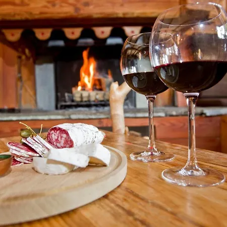 Chalet Le Pot De Miel Panzió Montgenèvre