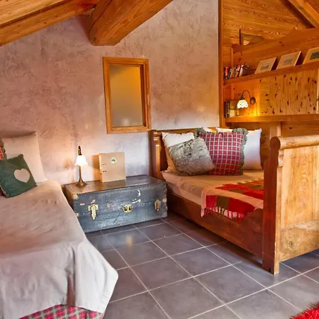 Panzió Chalet Le Pot De Miel Montgenèvre